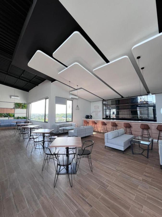 Front One King Hotel Tuban Tuban  Eksteriør bilde